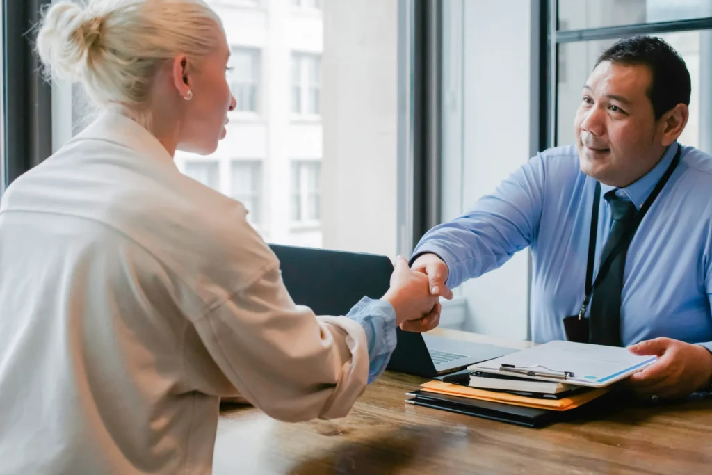 Private equity professional meeting with one of the best expert networks